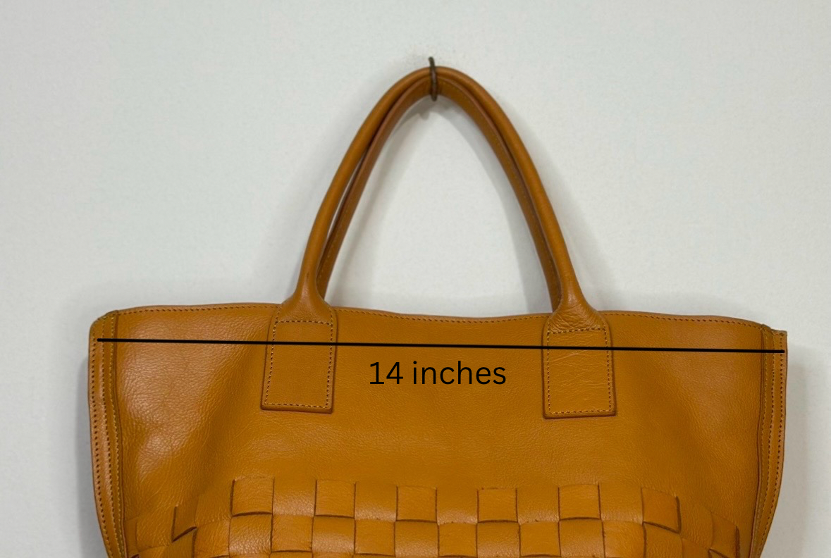 Trapezoid woven Leather bag (W3)