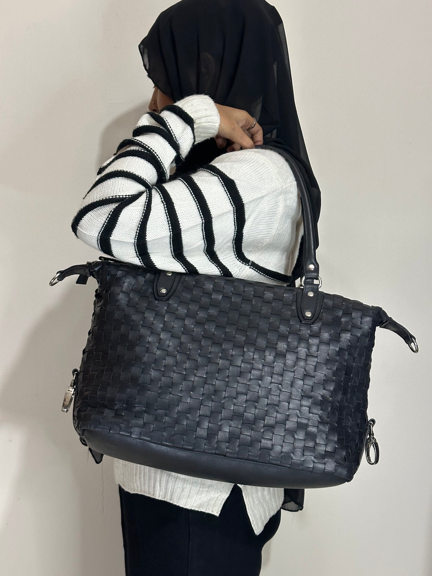 Woven Shoulder bag (B1)