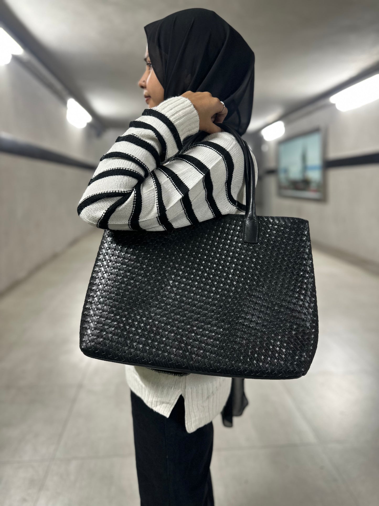 Woven Handbag (H1)