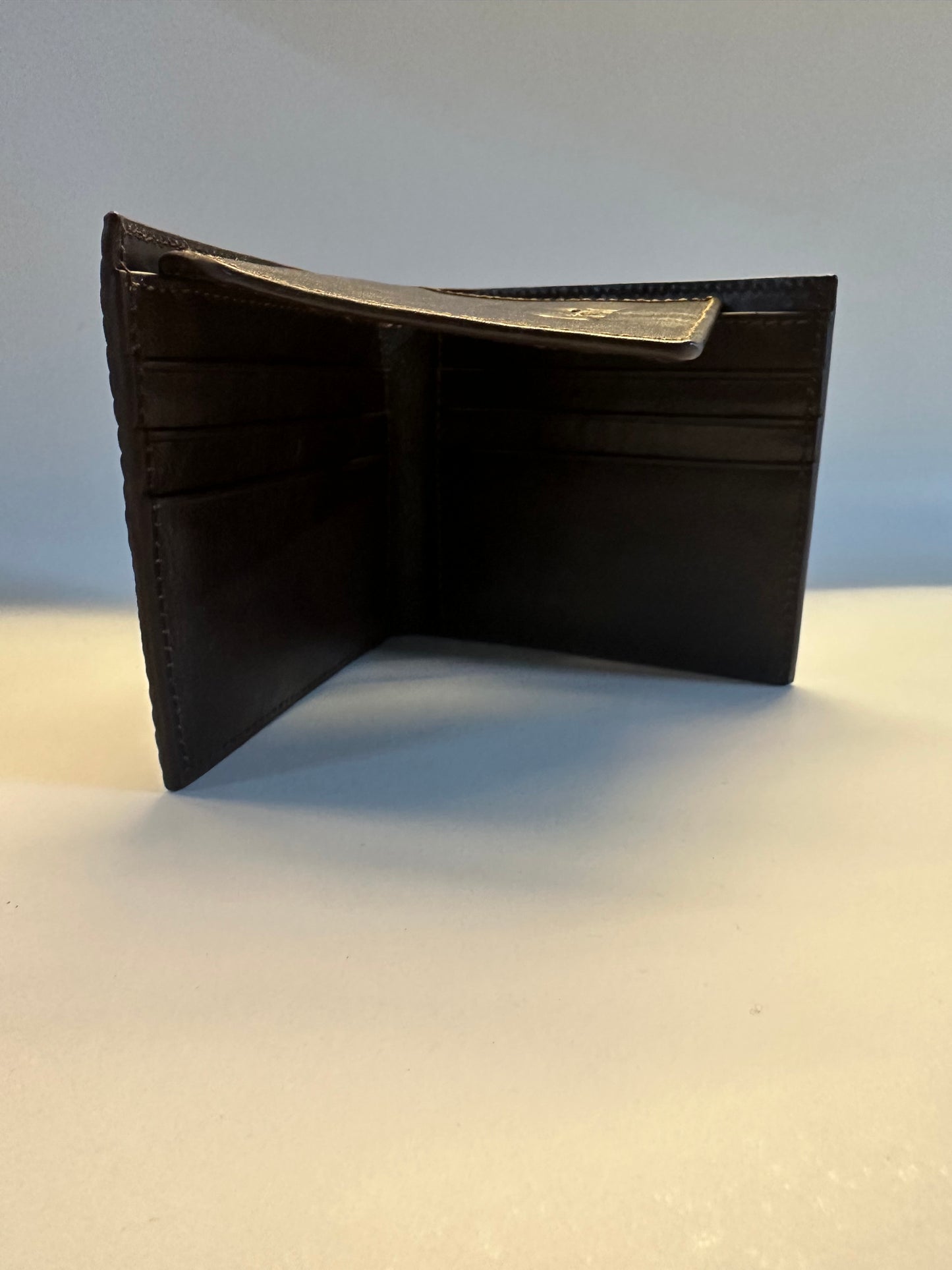 Wallet (S2)